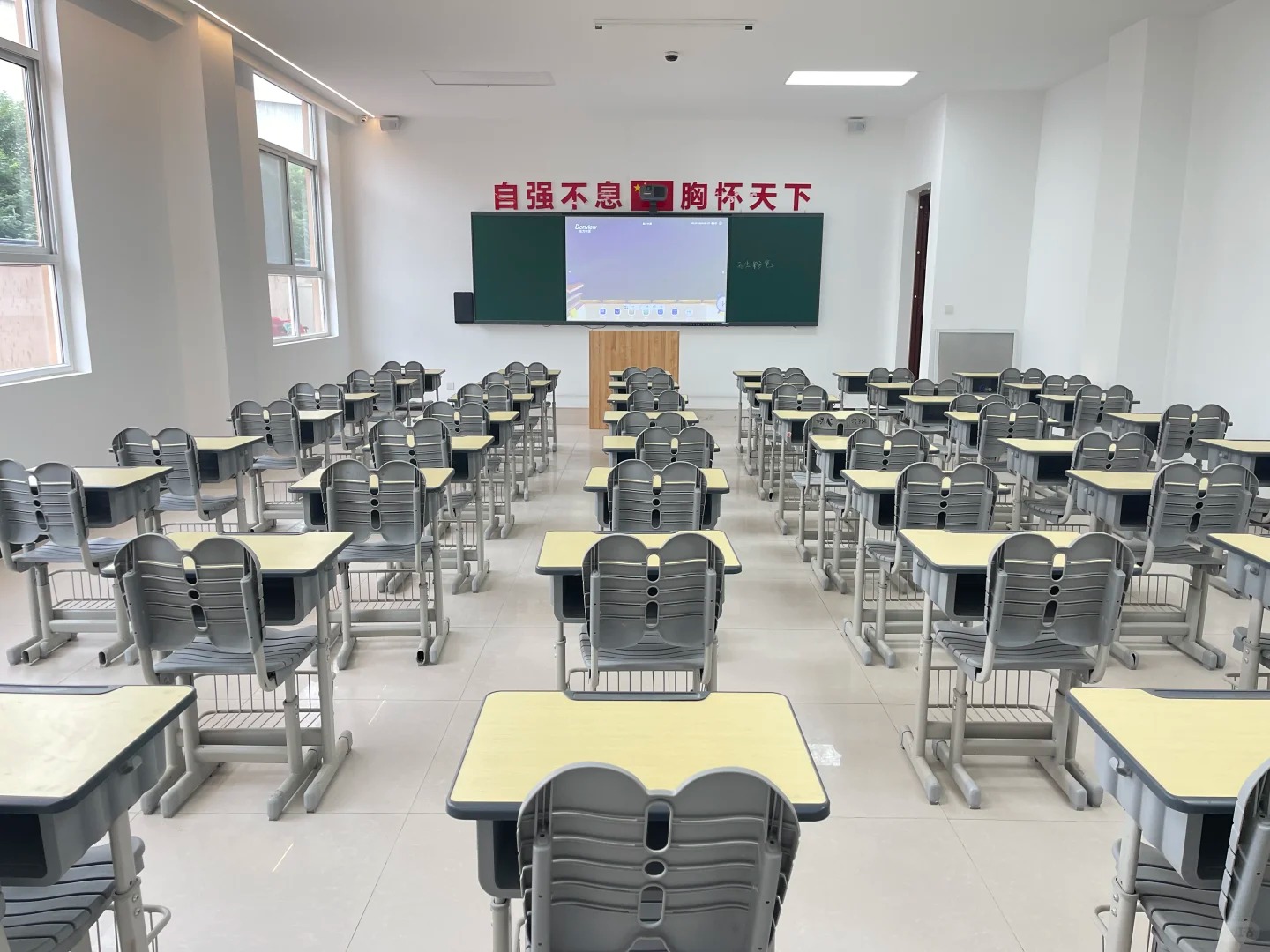 校园的每一天都在不断变化_2_我的精艺生活日记_来自小红书网页版.jpg
